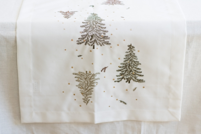 christmas-tablerunner-offwhite-50-140-TXPC00895A-Purely-Christmas-393_web